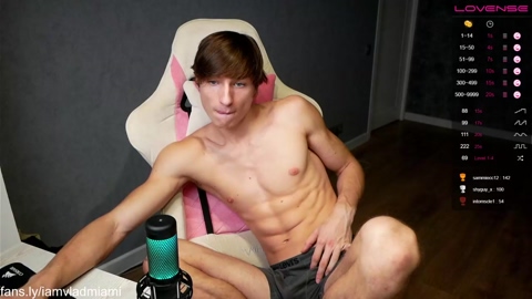 holiday_boys  10-11-2022